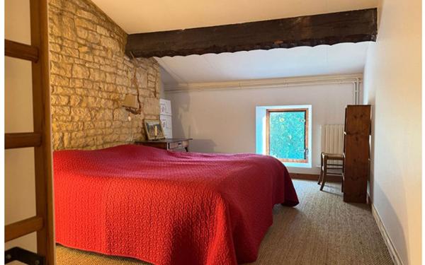 Maison à vendre    9 pièces •  Coulon