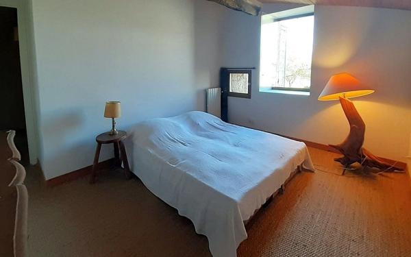 Maison à vendre    9 pièces •  Coulon