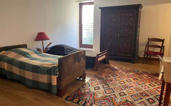 Maison à vendre    9 pièces •  Coulon