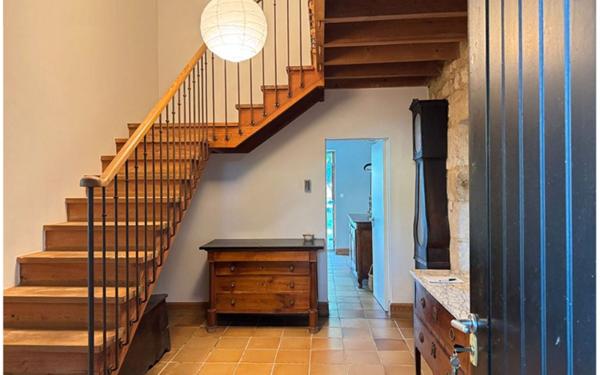 Maison à vendre    9 pièces •  Coulon