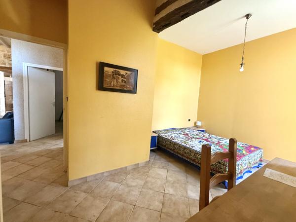 Agen (47000) AGEN Ravissant domaine avec manoir, maison de gardien, grange pour événements, rivière, lac