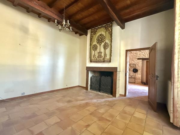 Agen (47000) AGEN Ravissant domaine avec manoir, maison de gardien, grange pour événements, rivière, lac