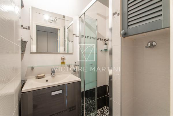 Appartement
         5 pièces
        - 93 m² Exclusivité 635 000 € *