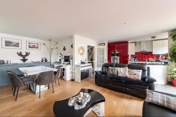 Appartement
         5 pièces
        - 93 m² Exclusivité 635 000 € *
