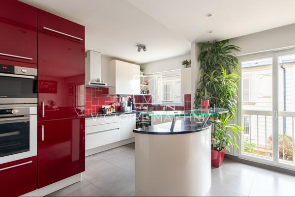 Appartement
         5 pièces
        - 93 m² Exclusivité 635 000 € *