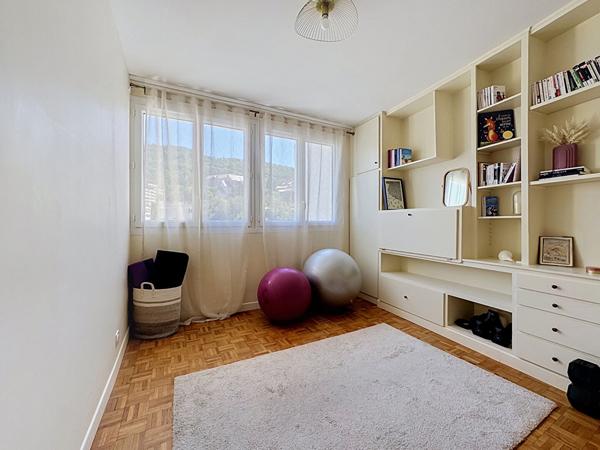 Appartement 4 pièces 90.89 m2