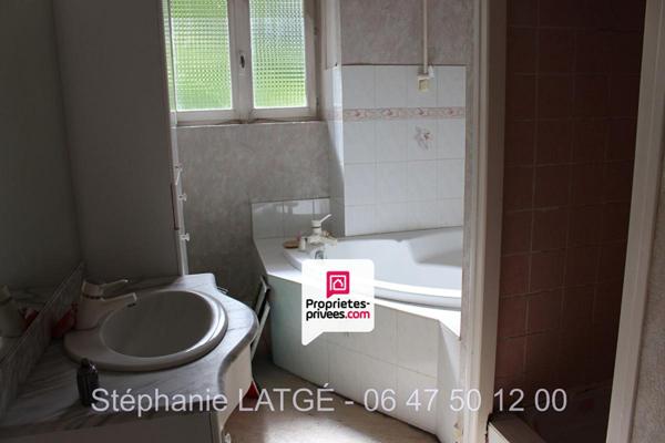 Immeuble à Bort Les Orgues 9 pièce(s) 186 m2