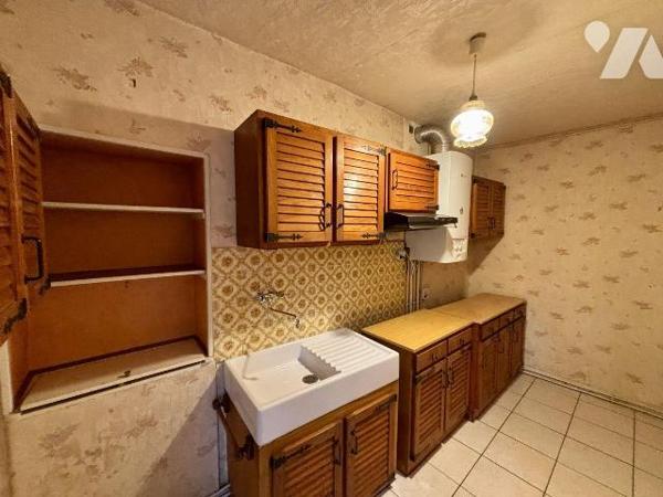 APPARTEMENT TYPE 2 - QUARTIER JACQUES CARTIER-
Au sein d'un petit collectif, venez découvrir c...