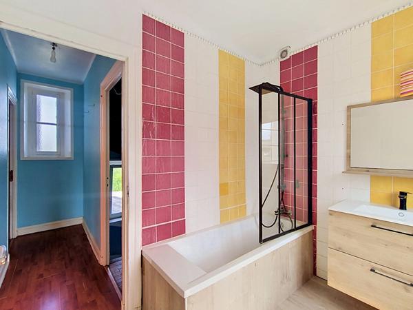 Maison T7 - Secteur du PONT-NEUF