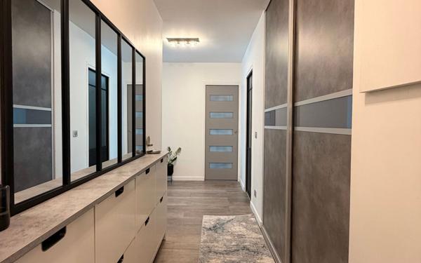 Appartement à louer    4 pièces • 82,57 m2 Montrouge