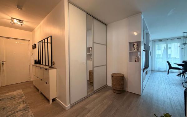 Appartement à louer    4 pièces • 82,57 m2 Montrouge