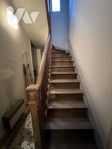 SENLIS CENTRE VILLE : Local professionnel avec bureaux