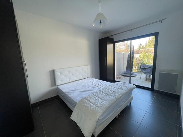 A LOUER - PUYRICARD - BEAU T2 MEUBLE AVEC TERRASSE ET PARKING