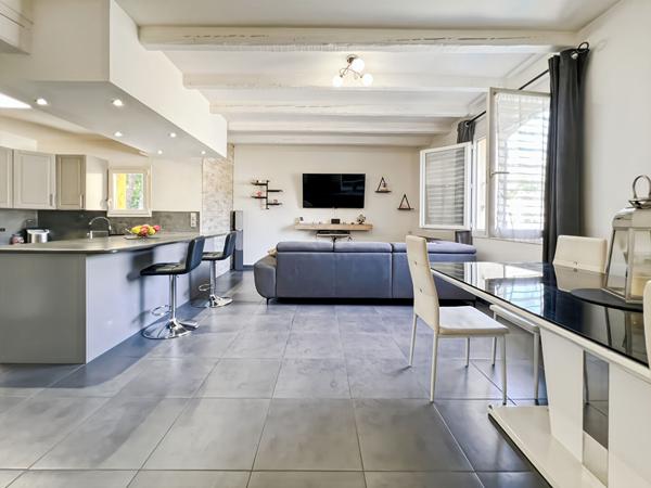 Appartement Rognac 4 pièce(s) 77.25 m2