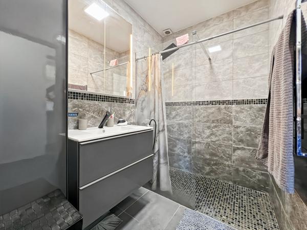 Appartement Rognac 4 pièce(s) 77.25 m2