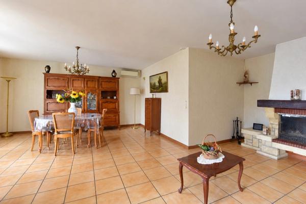 LESPINASSE – MAISON INDIVIDUELLE DE PLAIN-PIED 107 M² – 3 CHAMBRES – TERRAIN 740 M² – GRAND GARAGE