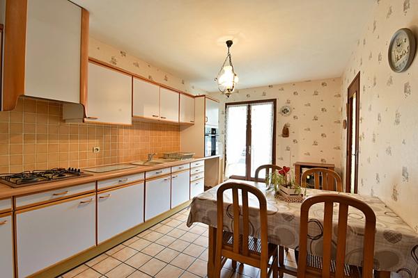 LESPINASSE – MAISON INDIVIDUELLE DE PLAIN-PIED 107 M² – 3 CHAMBRES – TERRAIN 740 M² – GRAND GARAGE