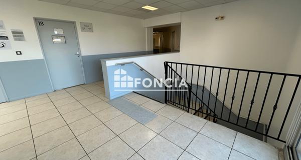 Location Local commercial 1 pièce 19.69 m² - Lunel 34400
