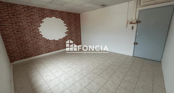 Location Local commercial 1 pièce 19.69 m² - Lunel 34400