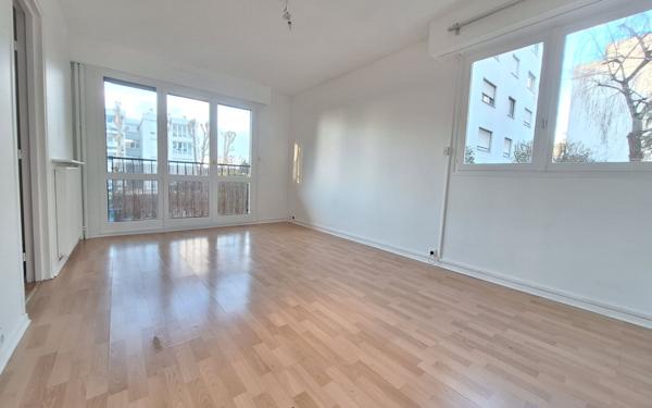 Appartement à louer    2 pièces • 43,43 m2 Noisy-le-Grand