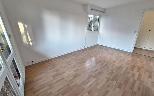 Appartement à louer    2 pièces • 43,43 m2 Noisy-le-Grand