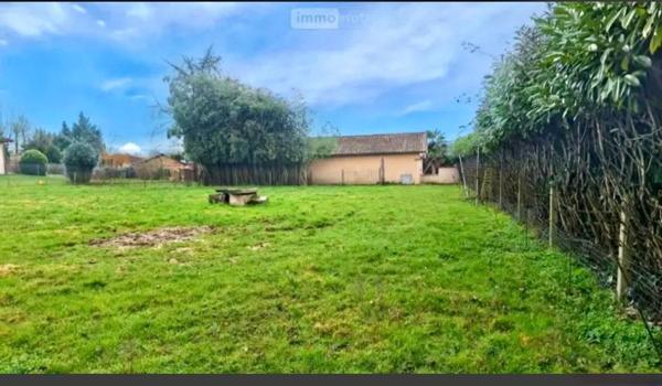 TERRAIN A BATIR A PONT DE VAUX