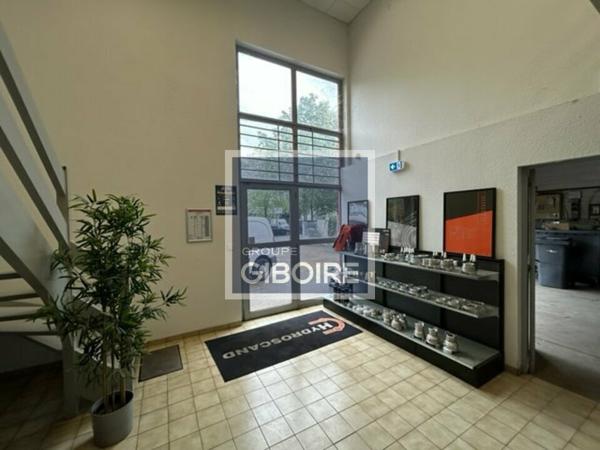Local d'activites 600 m² à louer CESSON SEVIGNE (réf : 35.4609)