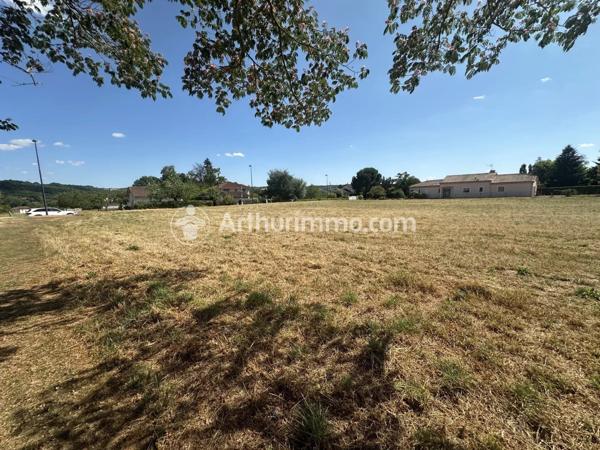 Vente Terrain 2500 m2 à Saint-Astier