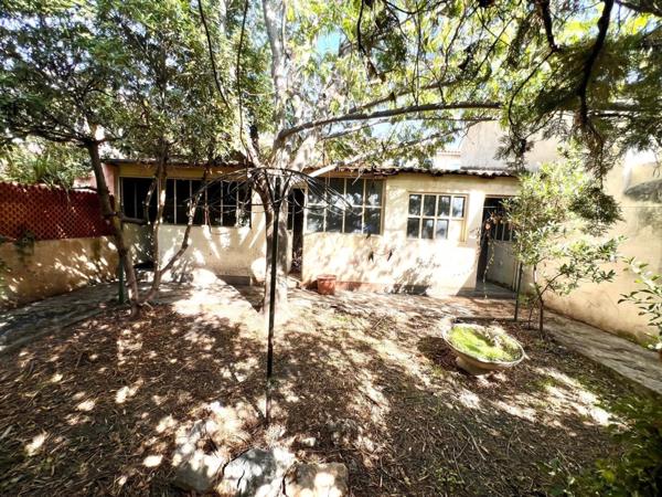 Maison à vendre 4 pièces MARSEILLE 10EME ARRONDISSEMENT (13) jardin cave combles