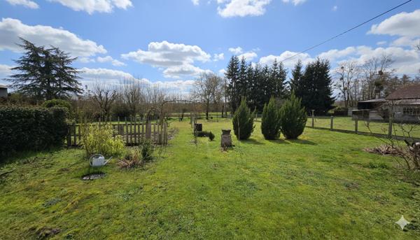 2 minutes du centre de Noyers sur Cher Charmante maison de plain pied