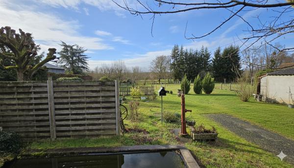 2 minutes du centre de Noyers sur Cher Charmante maison de plain pied