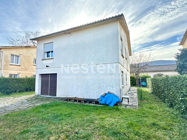 A VENDRE : MAISON FAMILIALE SPACIEUSE ET CONFORTABLE DANS UN QUARTIER CALME