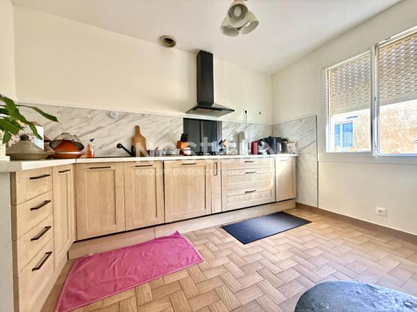 A VENDRE : MAISON FAMILIALE SPACIEUSE ET CONFORTABLE DANS UN QUARTIER CALME