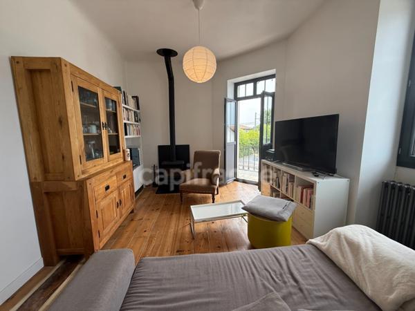 Maison de ville avec rapport locatif dans copropriété