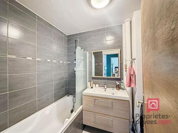 AVALLON A VENDRE APPARTEMENT F3 DANS RESIDENCE avec cave