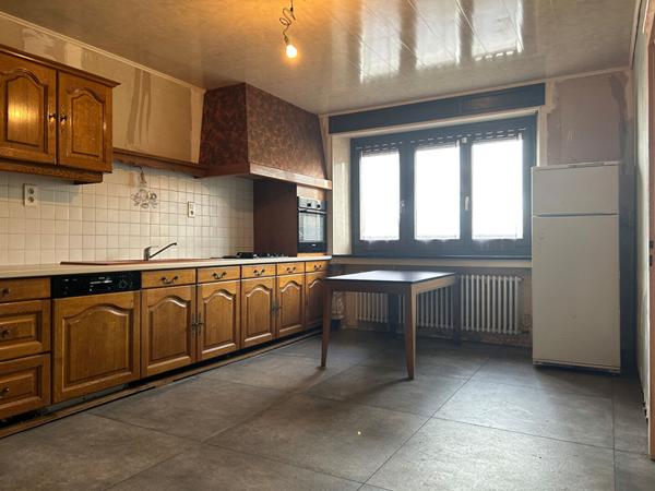 Maison - 6 pièces - grange - jardin - WOEL