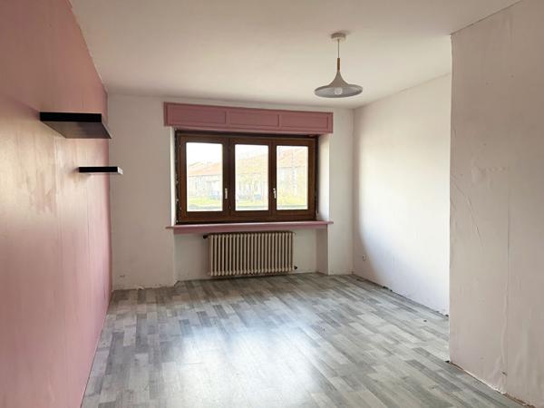 Maison - 6 pièces - grange - jardin - WOEL