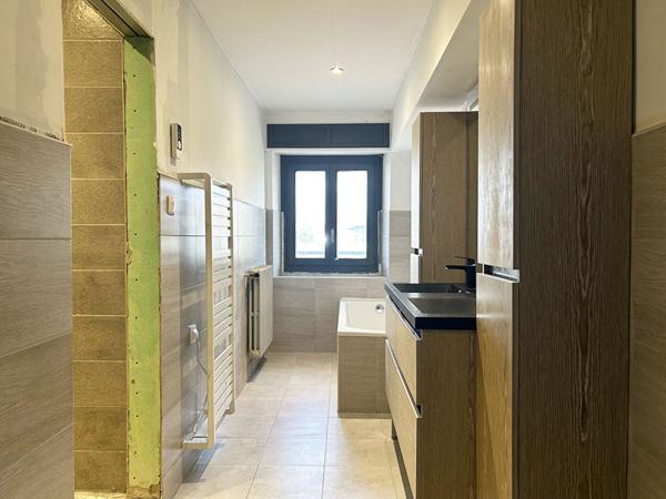 Maison - 6 pièces - grange - jardin - WOEL