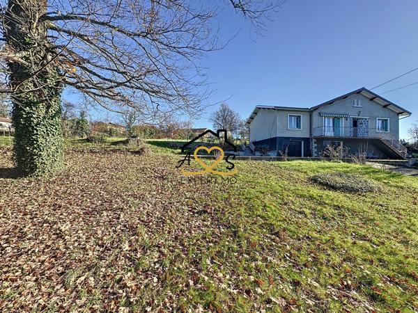 Courpière (63120) Maison à rénover sur grand terrain à Courpière