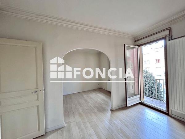 Location Appartement 2 pièces 54.98 m² - 51 RUE CARNOT Gap 05000