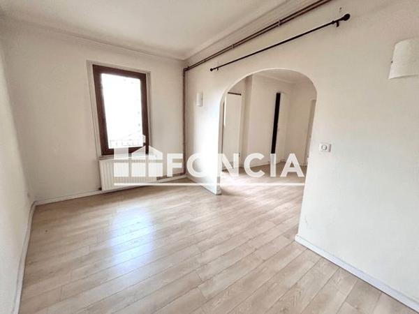 Location Appartement 2 pièces 54.98 m² - 51 RUE CARNOT Gap 05000