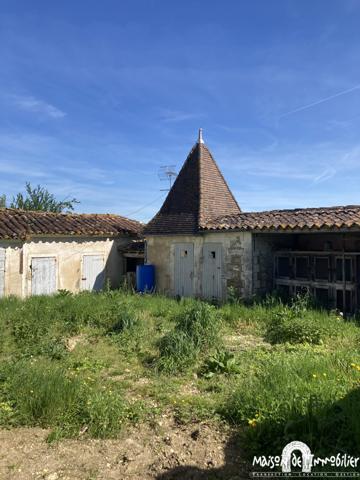 Location Grande maison Charentaise - 220m² - 5 pièces - jardin et dépendances - VAL DE COGNAC