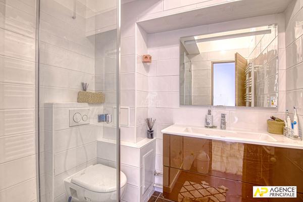 Versailles Montreuil / Parc de Mme Elisabeth - Appartement 4 pièces 110 m² carrez situé au 4ème étage avec ascenseur, cave et box 880 000 € **  - Référence  28188