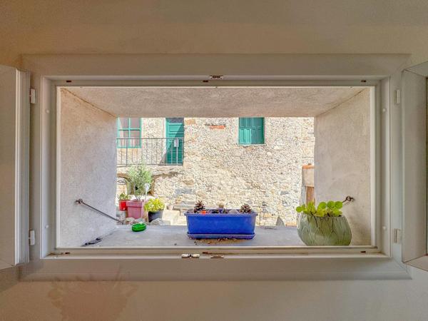 MAISON DE VILLAGE 68m2 avec TERRASSE