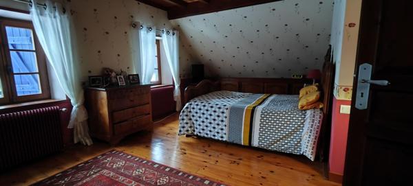 Maison 7 pièces 246 m2 sur un terrain de 41 222m²