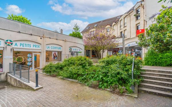 Appartement à vendre    1 pièce • 38 m2 Noisy-le-Grand