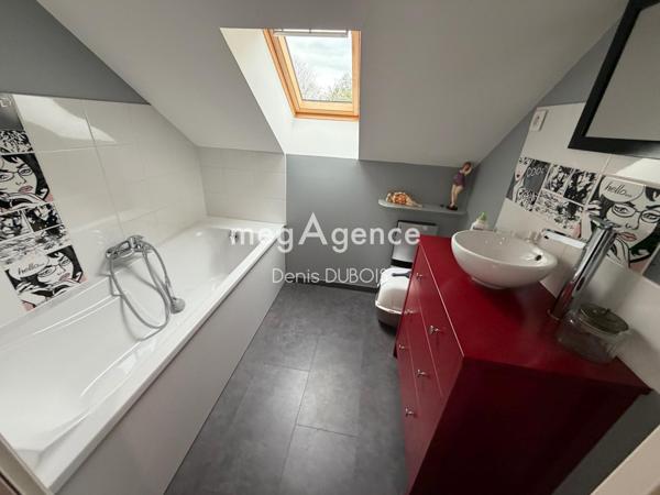 Maison à Condé-sur-Sarthe, 61250 - 5 pièces 115m²