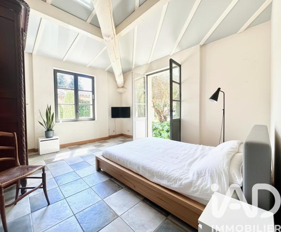 Maison à vendre 8 pièces 256 m² Sainte-Cécile-les-Vignes
