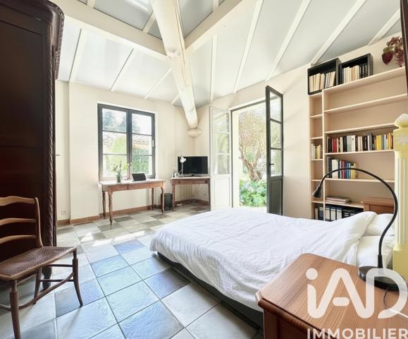 Maison à vendre 8 pièces 256 m² Sainte-Cécile-les-Vignes