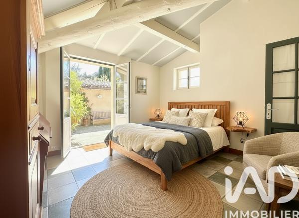 Maison à vendre 8 pièces 256 m² Sainte-Cécile-les-Vignes